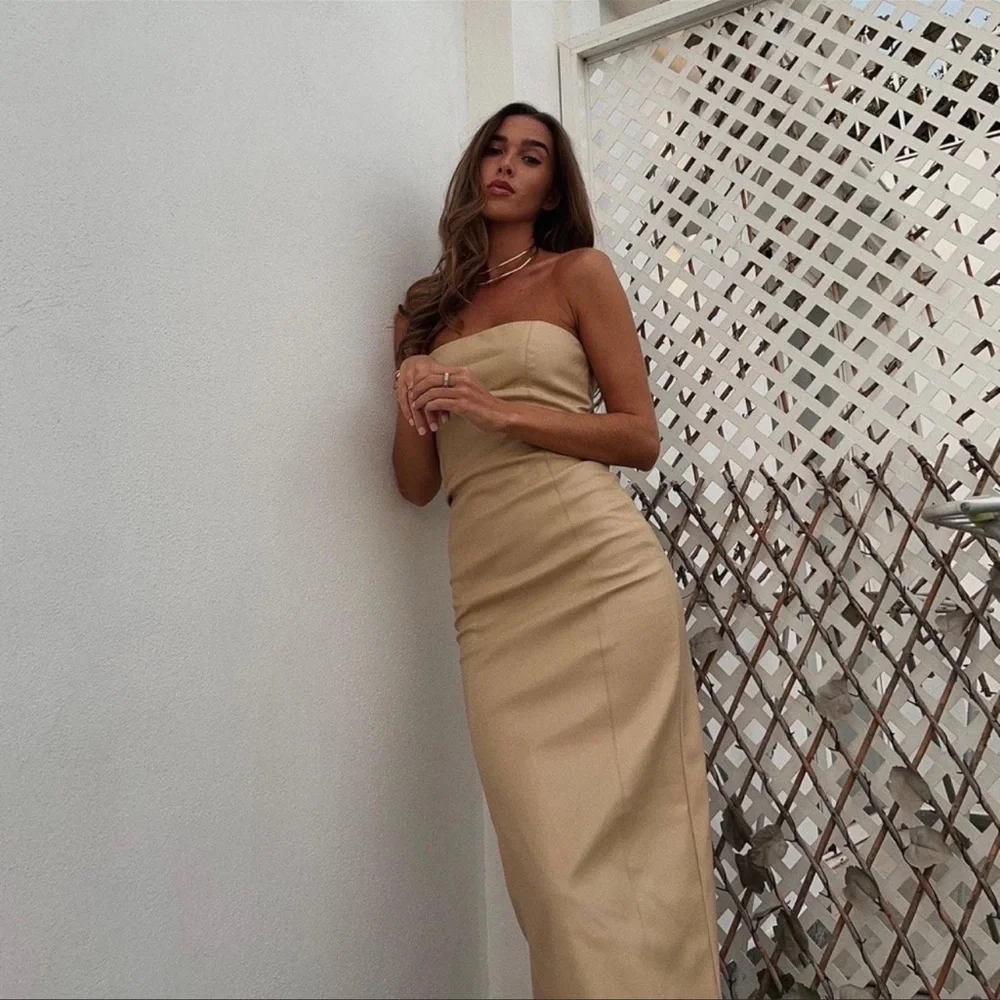 ZARA BLOGGERS FAV FAUX LEATHER DRESS - Picture 5 of 9